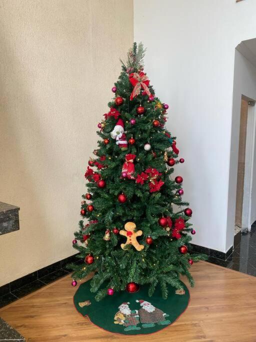 Sobrado Espacoso Em Santa Felicidade クリチバ エクステリア 写真